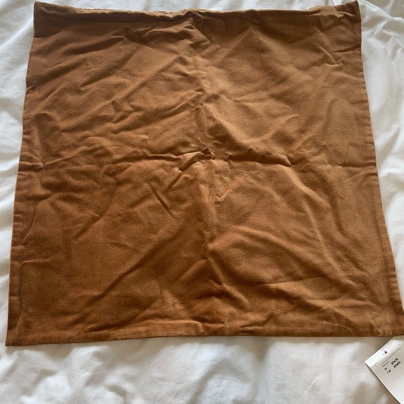 Pair of two h&m home throw cushions - Picture 3 of 3